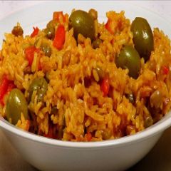 Arroz con Gandules<br>Rice and Green Pees