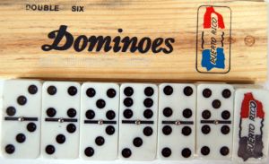 Dominoes Imagen de la Isla<br>Wooden Box Puerto Rico