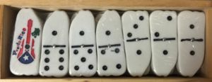 Dulces Tipicos Dominoes shaped as the island of Puerto rico, Wood case Puerto Rico