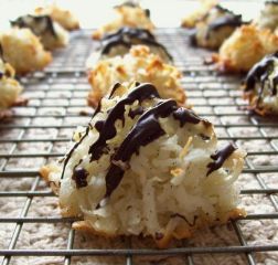 Recipe Besitos de Coco<br>Coconut Kisses 2 Puerto Rico