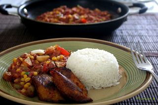 Corn Beef con Maduros