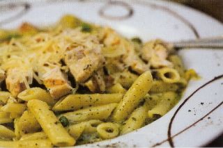 Penne con Pollo<br>y Bacon